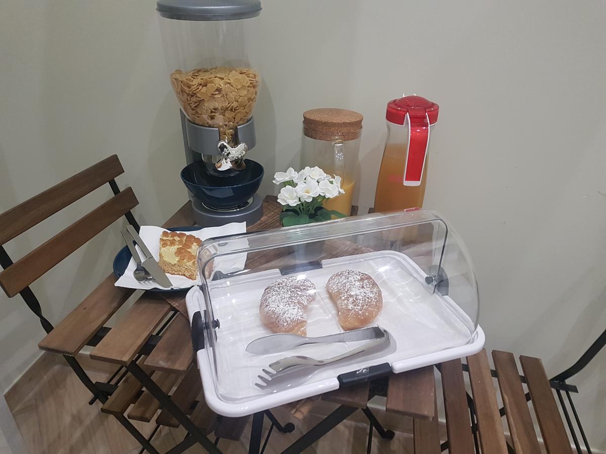 B&B Residenza Alba Napoli Bagian luar foto
