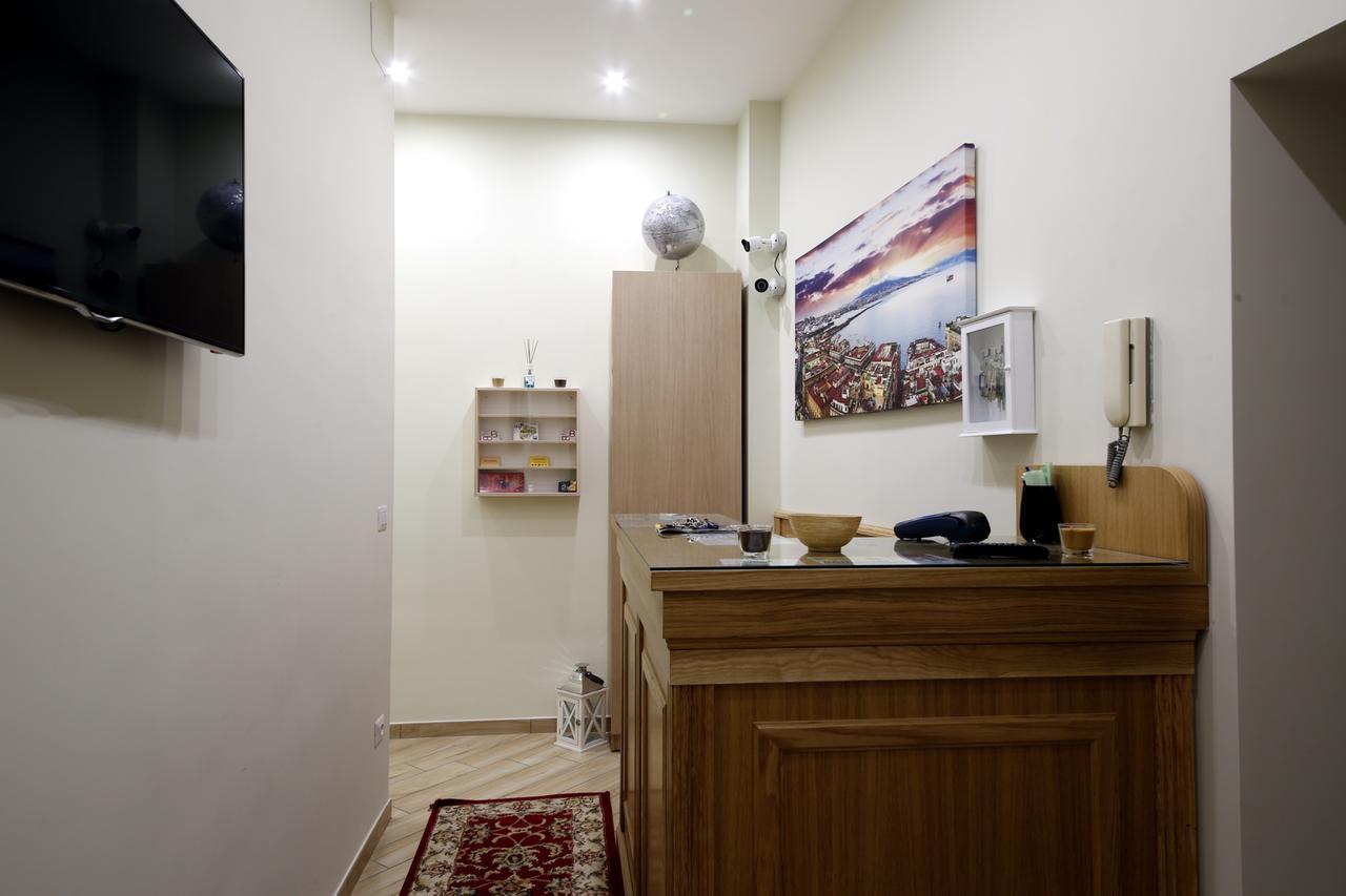 B&B Residenza Alba Napoli Bagian luar foto