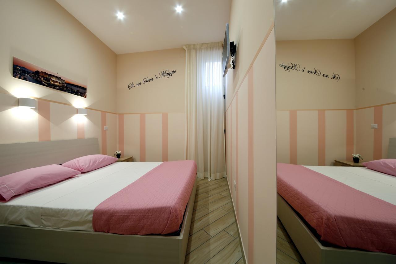 B&B Residenza Alba Napoli Bagian luar foto